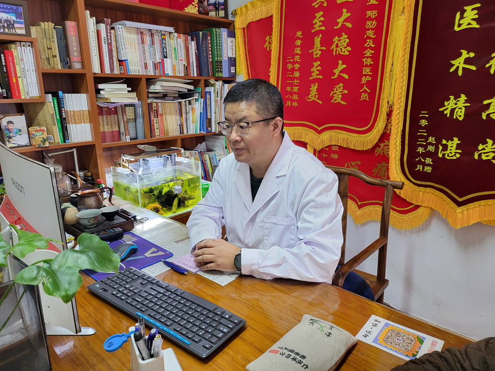 邴立志0.jpg