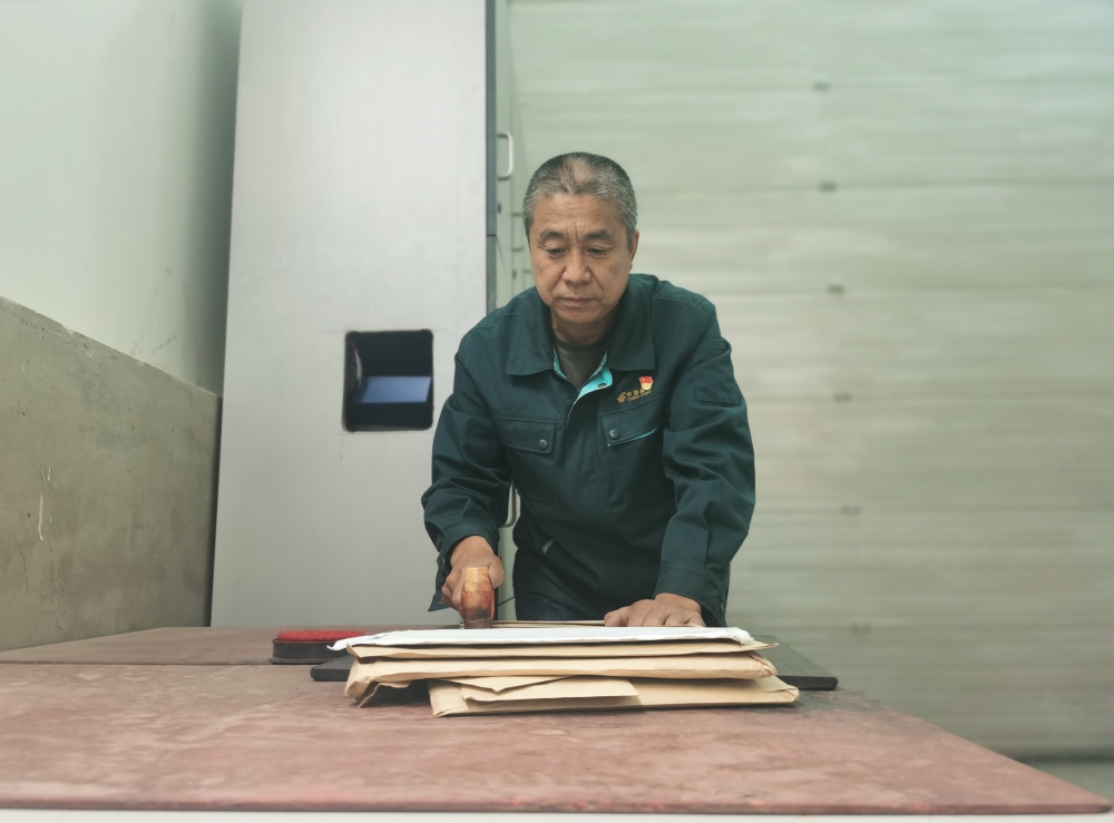 3.葛建波 工作照.jpg