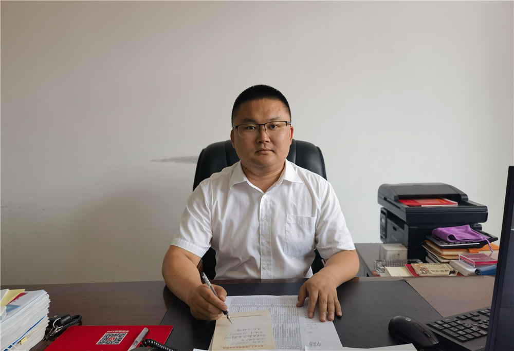 张洋洋1.jpg