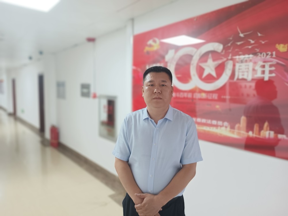 邹学斌1.jpg