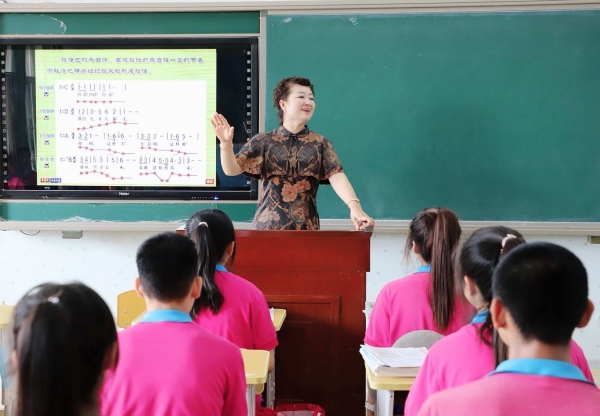 温玉玲.jpg