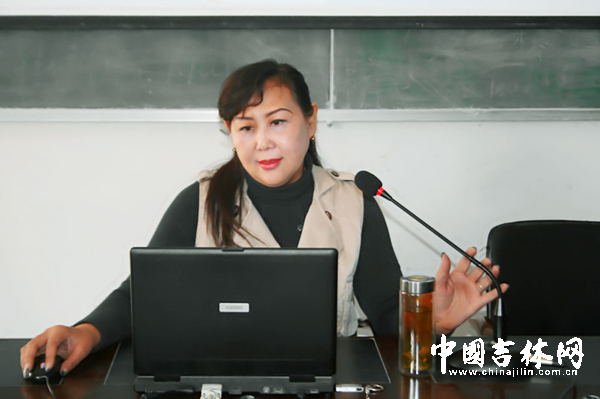 李孟丽生活照01.jpg