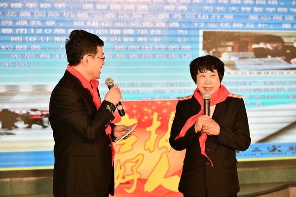 朱立红回答小学生提问